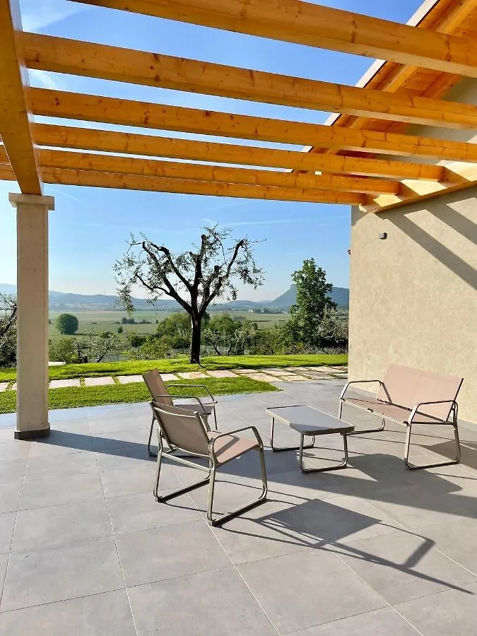 Villa Boni Costermano 0*,
